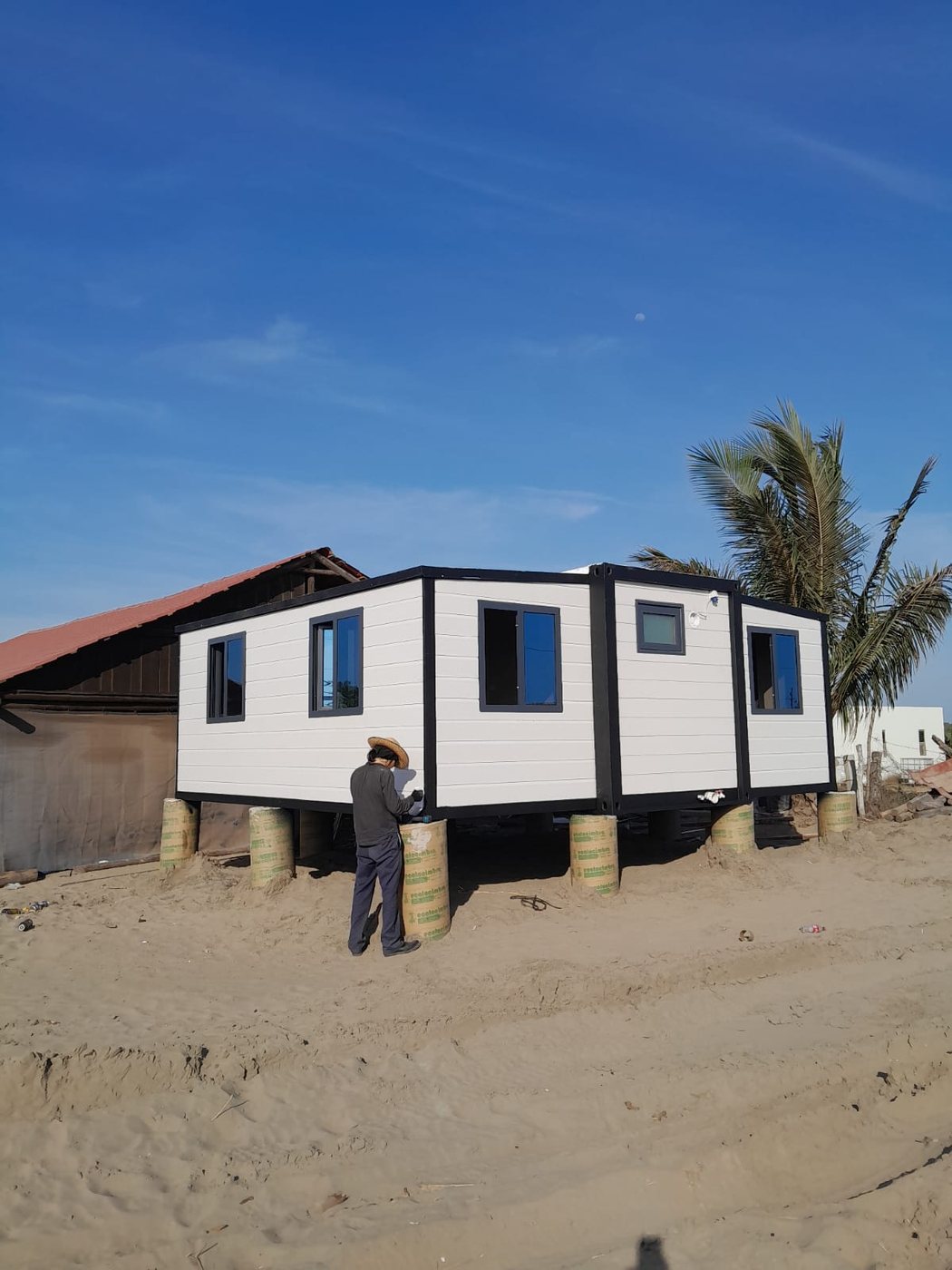 Cimentación con pilotes · apto para playa