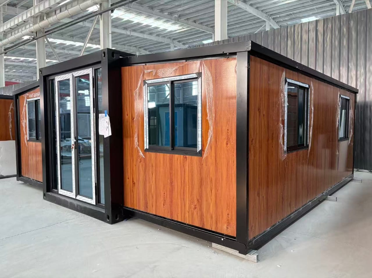 Exterior lateral izquierdo de la COUVA 6×6